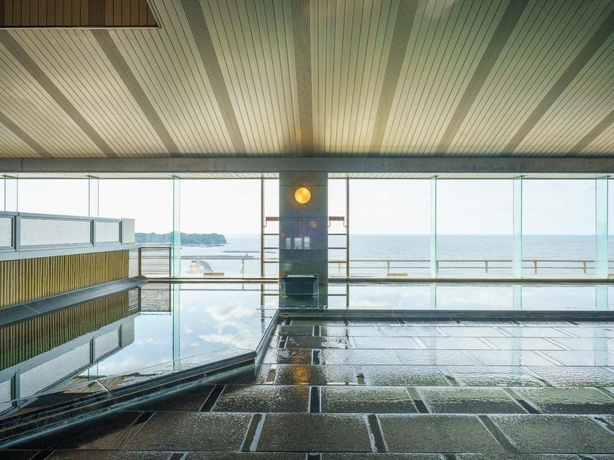 Mikazuki Sea-Park Hotel Katsuura Kacuura Exteriér fotografie